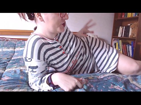 ❤️ Huelt dëse grousse schwaarze Hunn an Ärem Mond klenge Sklave Fuckvideo bei eis ﹏